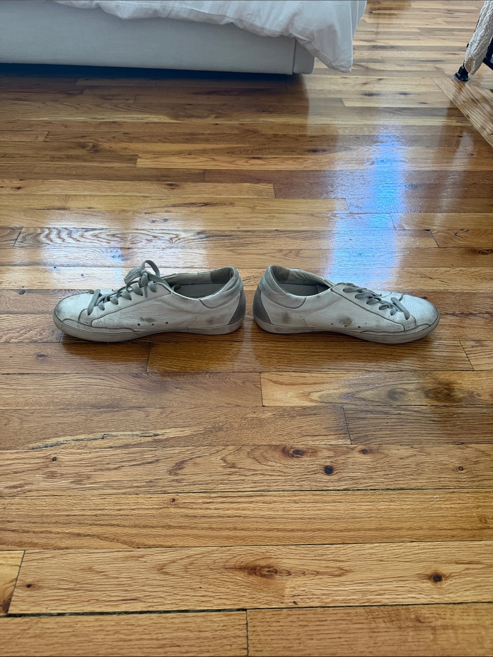 Golden Goose White Sneakers with Gray Star - Picture 4 of 6